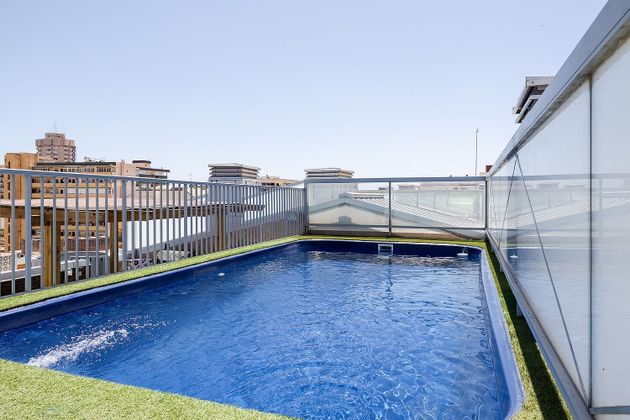 Foto 2 de Venta de piso en Centro Ciudad de 4 habitaciones con terraza y piscina