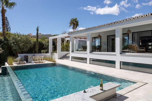 Foto 2 de Casa en venda a Elviria de 4 habitacions amb terrassa i piscina