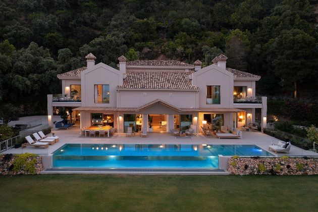 Foto 2 de Casa en venda a Igualeja de 6 habitacions amb terrassa i piscina