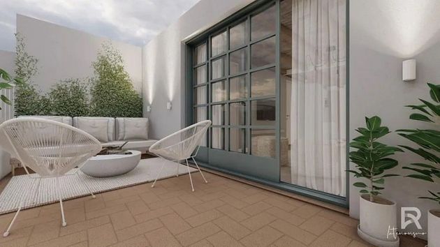 Foto 2 de Àtic en venda a El Gòtic de 3 habitacions amb terrassa i ascensor
