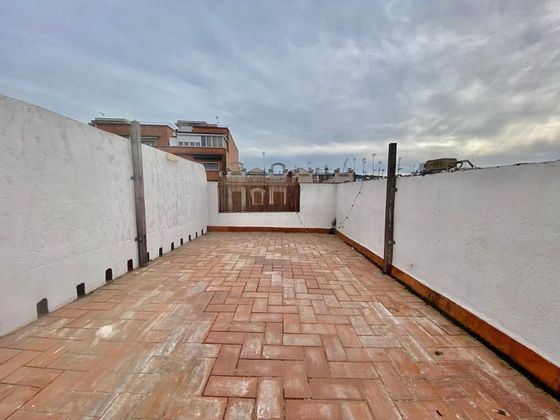 Foto 1 de Ático en venta en La Nova Esquerra de l'Eixample de 2 habitaciones con terraza y balcón