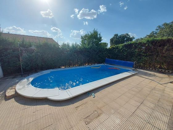 Foto 1 de Xalet en venda a Fuentenovilla de 3 habitacions amb terrassa i piscina