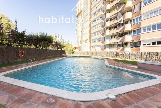 Foto 1 de Piso en venta en La Maternitat i Sant Ramon de 5 habitaciones con terraza y piscina