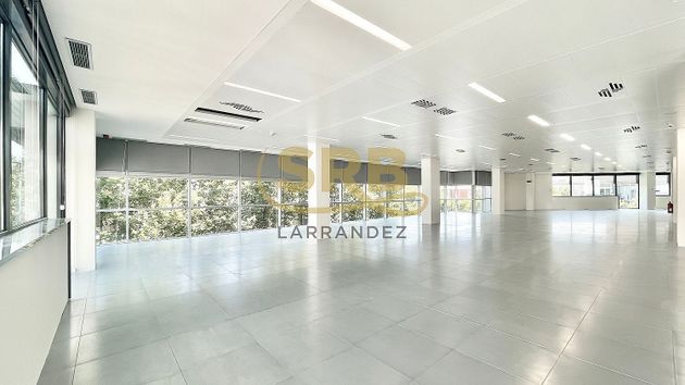 Foto 1 de Alquiler de oficina en El Poblenou de 5595 m²