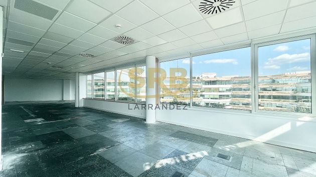 Foto 2 de Oficina en alquiler en Can Mates  - Volpelleres de 256 m²