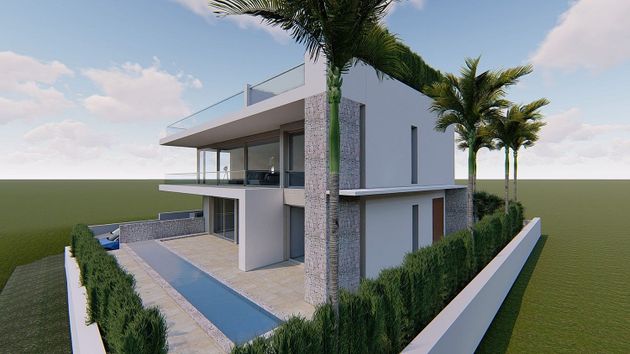 Foto 2 de Casa en venta en Marina Botafoc - Platja de Talamanca de 3 habitaciones con terraza y piscina