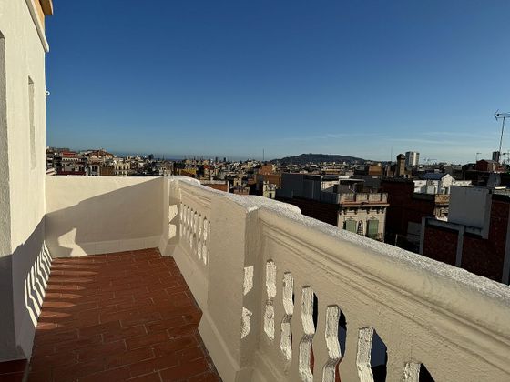 Foto 2 de Venta de ático en Vila de Gràcia de 1 habitación con terraza y balcón