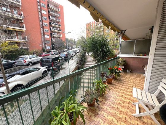 Foto 1 de Piso en venta en La Salut de 3 habitaciones con terraza y jardín