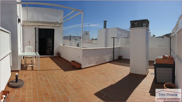 Foto 2 de Àtic en venda a calle Don Pedro Niño de 2 habitacions amb terrassa i garatge