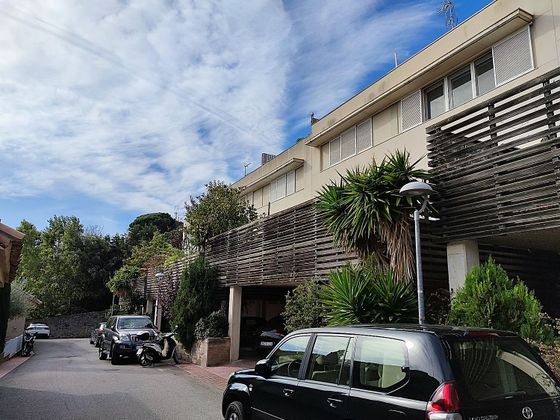 Foto 1 de Casa adossada en venda a Tiana de 4 habitacions amb terrassa i garatge