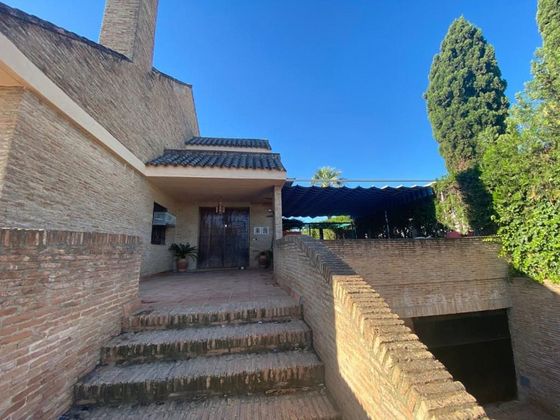 Foto 2 de Xalet en venda a Torrequinto de 5 habitacions amb terrassa i piscina
