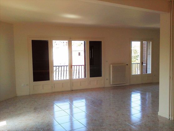 Foto 2 de Pis en lloguer a Centre - Figueres de 3 habitacions amb terrassa i garatge
