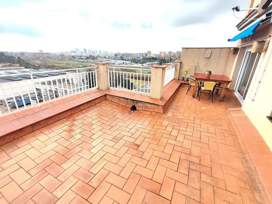 Foto 2 de Àtic en venda a Sant Adrià de Besos de 2 habitacions amb terrassa i ascensor