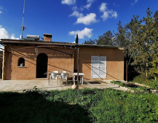 Foto 1 de Casa rural en venta en Petra de 2 habitaciones con terraza y piscina