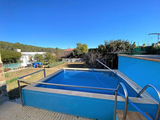 Foto 1 de Venta de chalet en Olèrdola de 4 habitaciones con terraza y piscina