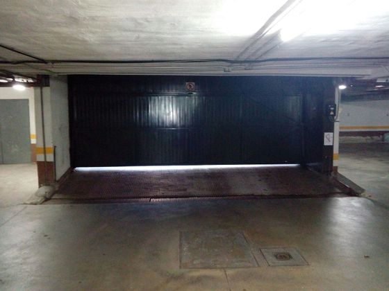 Foto 2 de Garatge en venda a calle De Italia de 16 m²