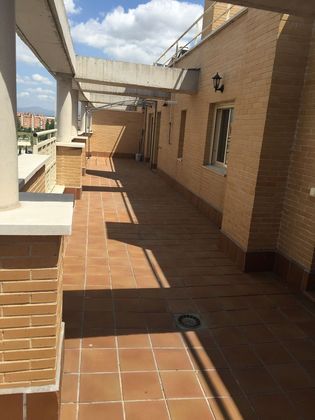 Foto 2 de Alquiler de ático en Las Tablas de 3 habitaciones con terraza y piscina
