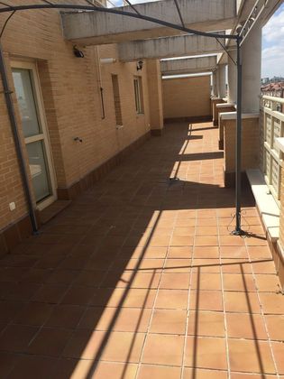 Foto 2 de Alquiler de ático en Las Tablas de 3 habitaciones con terraza y piscina