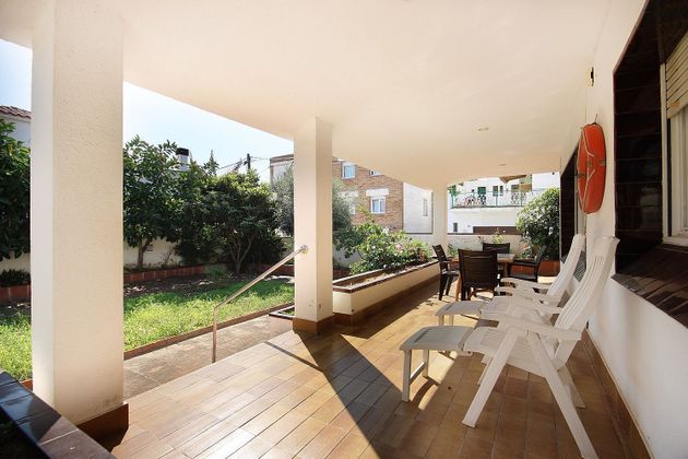 Foto 2 de Chalet en venta en Vilassar de Mar de 4 habitaciones con terraza y garaje