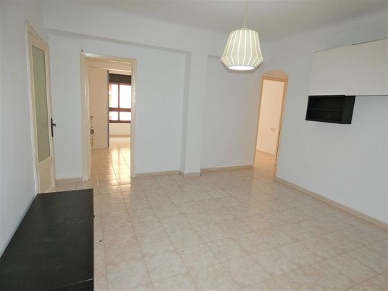 Foto 2 de Pis en venda a calle Fra Lluis Jaume Vallespir de 3 habitacions amb terrassa i aire acondicionat