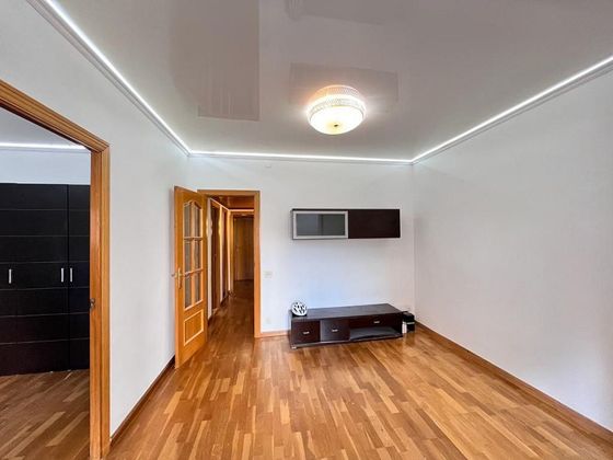 Foto 1 de Piso en venta en El Guinardó de 3 habitaciones con calefacción y ascensor