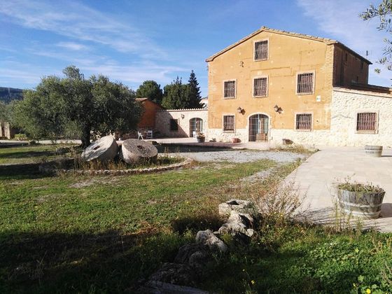Foto 1 de Casa rural en alquiler en Sant Martí Sarroca de 5 habitaciones con terraza y piscina