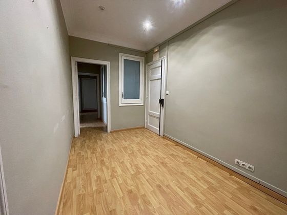 Foto 2 de Pis en lloguer a Vila de Gràcia de 5 habitacions amb aire acondicionat i calefacció