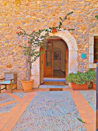 Foto 2 de Casa en lloguer a calle › Buger › Creu Búger Mallorca de 4 habitacions amb piscina i jardí
