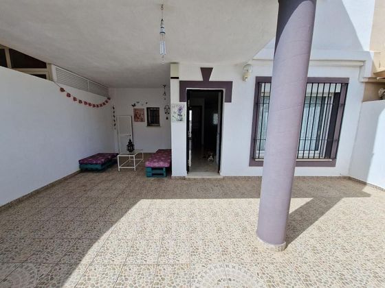 Foto 2 de Casa en venda a Churriana de 4 habitacions amb piscina