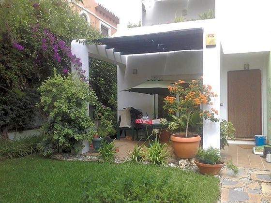 Foto 1 de Venta de casa en Los Álamos de 4 habitaciones con terraza y garaje