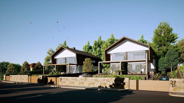 Foto 2 de Casa en venda a calle De Navacerrada de 4 habitacions amb terrassa i piscina