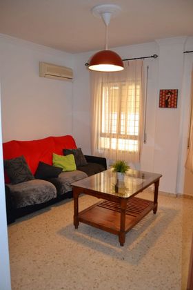 Foto 1 de Venta de piso en El Juncal - Vallealto de 3 habitaciones con garaje y aire acondicionado