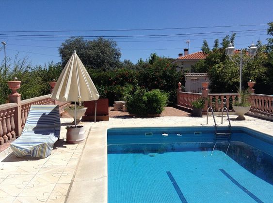 Foto 1 de Xalet en venda a Nambroca de 4 habitacions amb terrassa i piscina