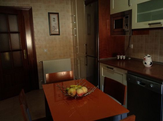Foto 1 de Casa en venda a Nambroca de 3 habitacions amb terrassa i garatge