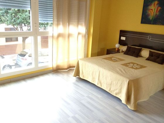 Foto 1 de Piso en alquiler en Don Benito de 2 habitaciones con muebles y aire acondicionado
