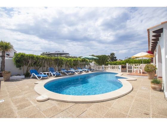 Foto 2 de Piso en venta en Alaior de 3 habitaciones con terraza y piscina
