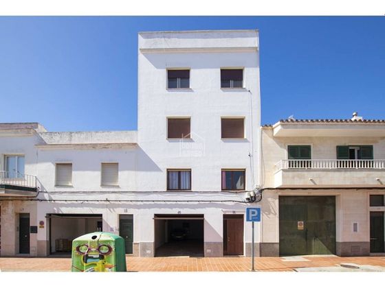 Foto 1 de Venta de piso en Sant Lluís de 4 habitaciones con terraza y garaje