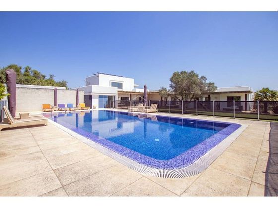 Foto 1 de Venta de casa en Sant Lluís de 6 habitaciones con terraza y piscina