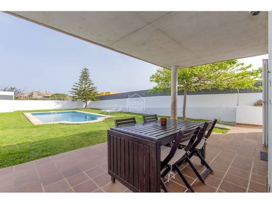 Foto 2 de Casa en venta en Cala Llonga-Sa Mesquida de 3 habitaciones con terraza y piscina
