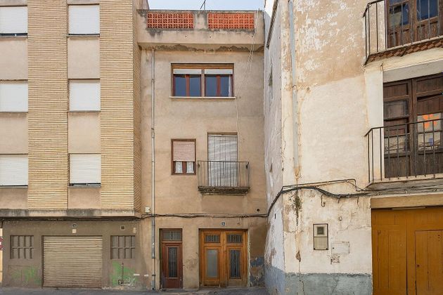 Foto 1 de Casa en venta en calle De Castelnovo de 9 habitaciones con terraza y balcón