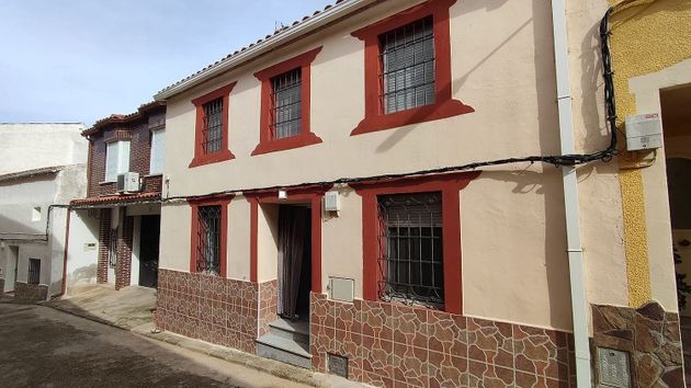 Foto 2 de Casa en venda a Nava de Ricomalillo (La) de 3 habitacions amb terrassa i jardí