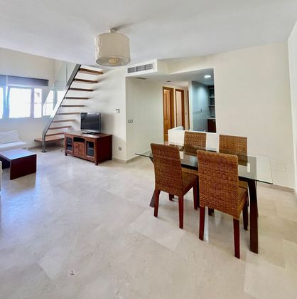 Foto 1 de Ático en venta en La Malagueta - La Caleta de 4 habitaciones con garaje y aire acondicionado