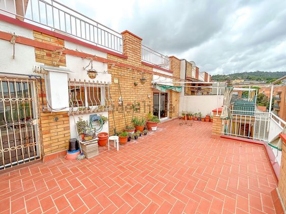 Foto 1 de Ático en venta en Marianao de 3 habitaciones con terraza y balcón