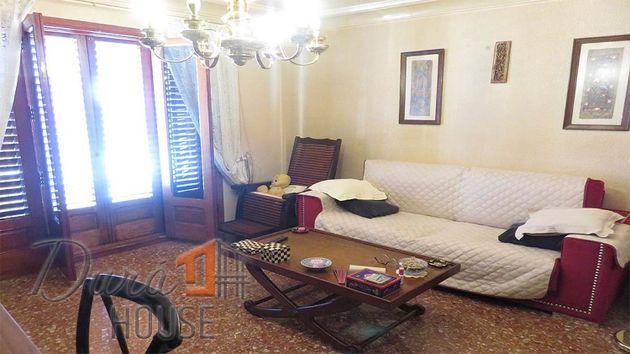 Foto 1 de Xalet en venda a Benaguasil de 4 habitacions amb terrassa i balcó