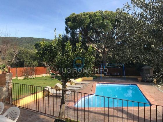 Foto 2 de Xalet en venda a Calonge Poble de 5 habitacions amb terrassa i piscina