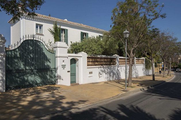 Foto 2 de Xalet en venda a El Higueral - La Merced de 5 habitacions amb terrassa i piscina