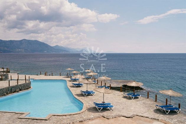 Foto 1 de Local en venda a Sant Agustí amb terrassa i piscina