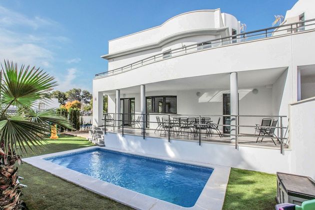 Foto 1 de Casa adossada en venda a Can Pastilla - Les Meravelles - S'Arenal de 14 habitacions amb terrassa i piscina