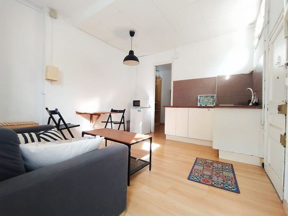 Foto 2 de Àtic en venda a Vila de Gràcia de 1 habitació amb terrassa i mobles
