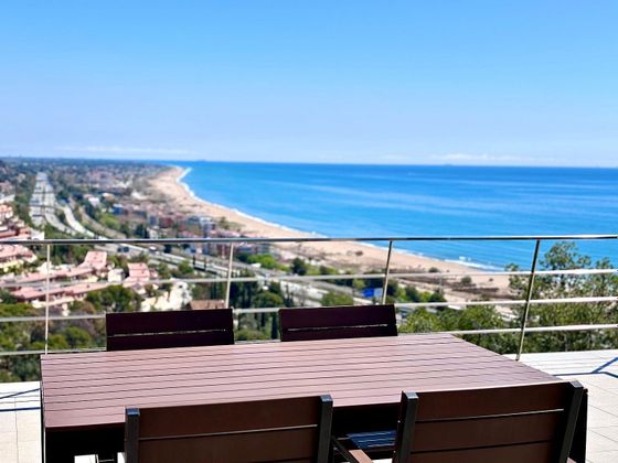 Foto 2 de Casa en lloguer a Botigues de Sitges - Garraf de 4 habitacions amb terrassa i piscina